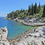 Apartamento With Wifi Trpanj, Peljesac - 10121 *